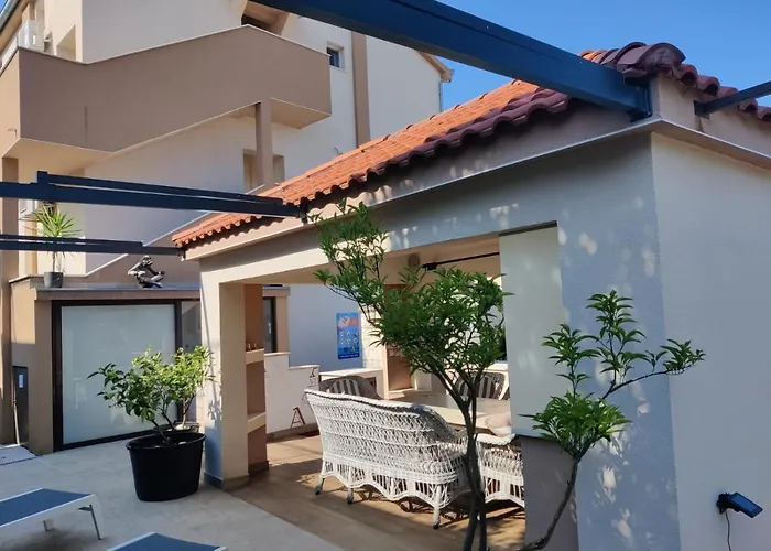 Διαμέρισμα A - Heating Pool *