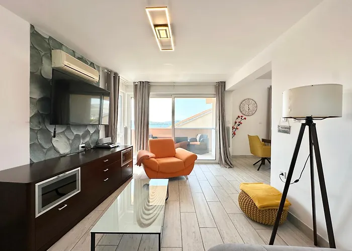 A - Heating Pool * Τρογκίρ