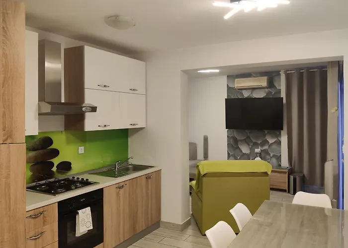 A - Heating Pool Τρογκίρ