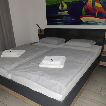 Apartment A - Heating Pool