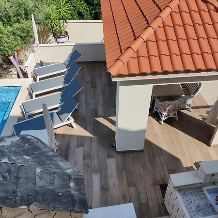 Apartment A - Heating Pool *