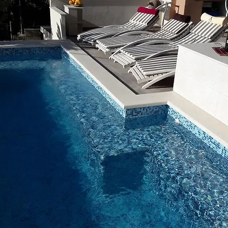 A - Heating Pool Трогир