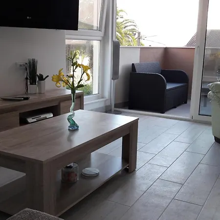 A - Heating Pool Apartamento Trogir