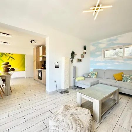 Apartment A - Heating Pool *