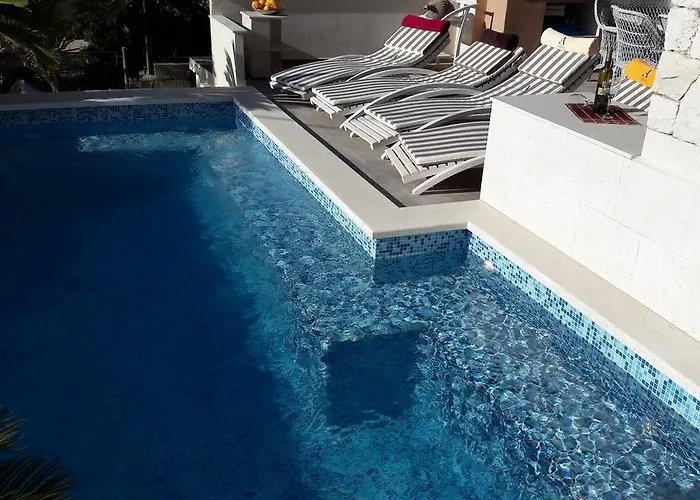 A - Heating Pool トロギール
